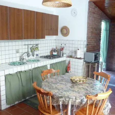 Holiday home Casa Unifamiliar Con Jard N Privado Agnone Bagni